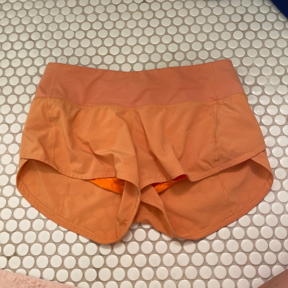 COPY - super cute 2.5 inch lululemon shorts